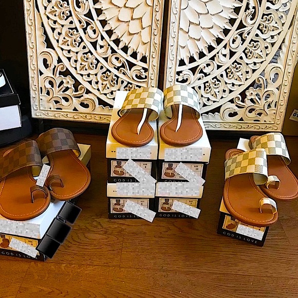 🆕🌿🤍MKS: CREAM/GREY CHECKERED SANDALS SIZE 6 7 10 - Picture 6 of 6